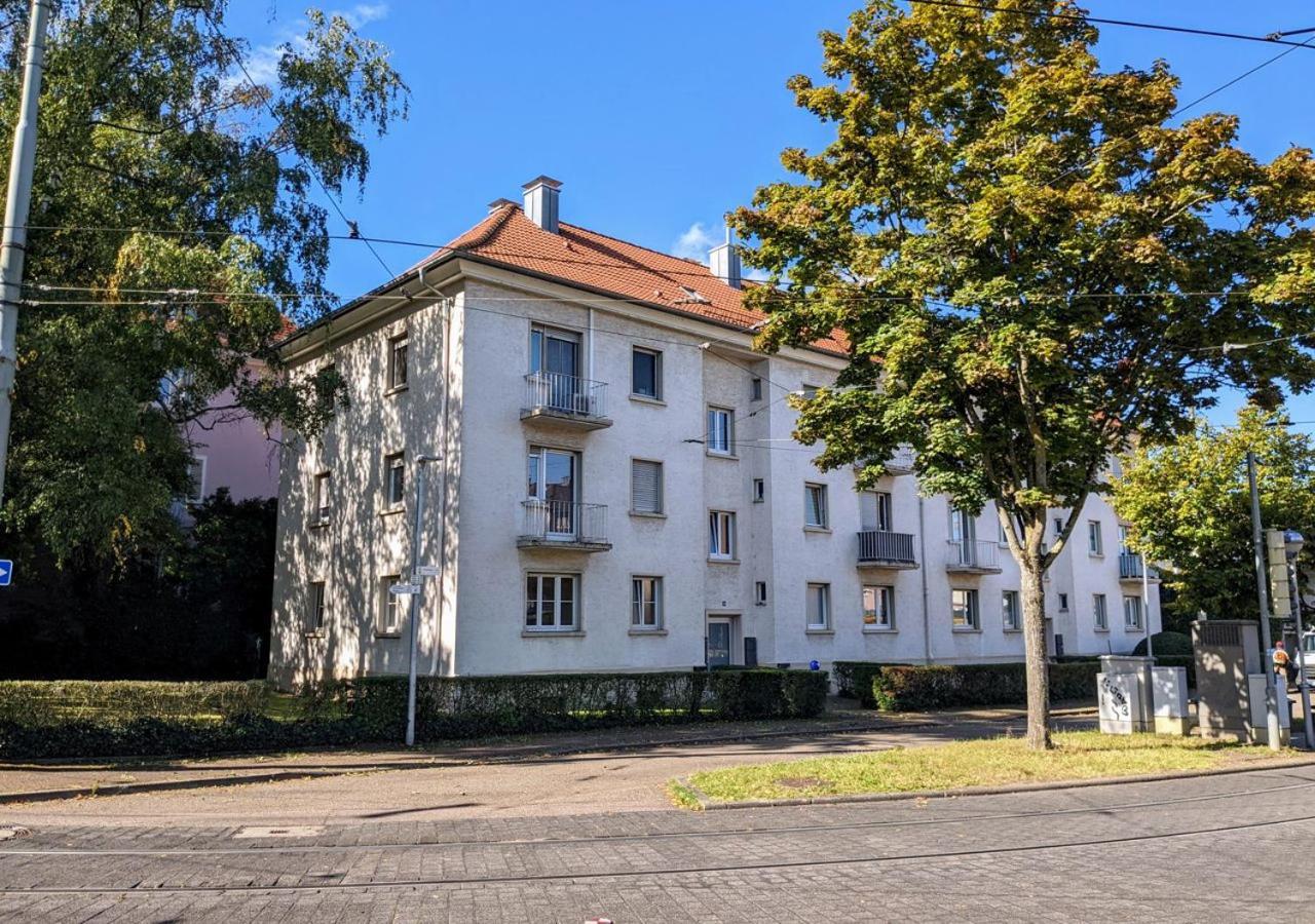 Ferienwohnung 65Qm Altbaucharme Mit Zwei Balkonen Karlsruhe Exterior foto