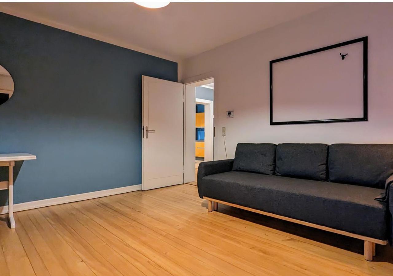 Ferienwohnung 65Qm Altbaucharme Mit Zwei Balkonen Karlsruhe Exterior foto